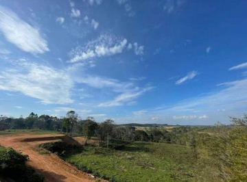Terreno en Venda  Protestantes · Chácara Semi-Pronta tem 1000 metros quadrados com 3 quartos em Carafá - Votorantim - SP