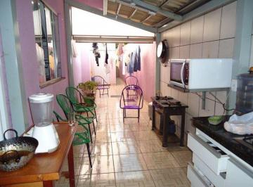 Casa de 3 quartos, Poá · Sobrado em Poá com ótima localização