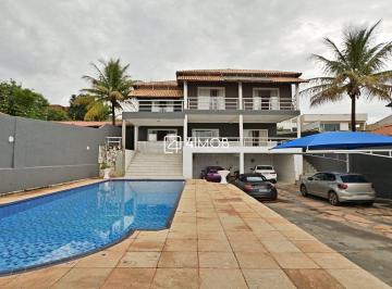 Casa de 4 quartos, Vicente Pires · MANSÃO EM ARNIQUEIRA: LUXO E CONFORTO EM LOTE DE 725M² COM VISTA PRIVILEGIADA!