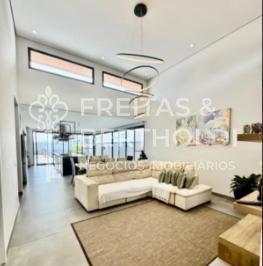 Casa · 345m² · 4 Quartos · 6 Vagas · CASA A VENDA NO CONDOMÍNIO JD MARAJOARA / MALOTA - JUNDIAÍ / SP