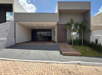 Casa de 3 quartos, Brasília · Casa em Jardim Botânico | Condomínio fechado | 3 Suítes | Piscina Aquecida