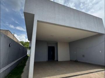 Casa de 3 quartos, Águas Claras · Casa à venda em Arniqueiras - SHA Conjunto 3 - Fora de condomínio - Excelente quintal -área gourmet