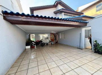 Casa · 330m² · 3 Quartos · 6 Vagas · Casa a Venda com Piscina e 3 Suítes no Jardim Gonçalves