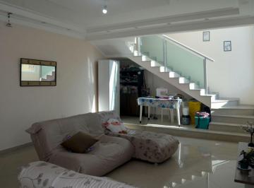 Casa de 3 quartos, Peruíbe · PERUIBE 3 DORM, 4 VAGS, PROX A PRAIA, 200M DE AREA UTIL
