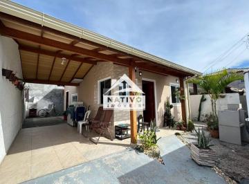 Casa · 70m² · 2 Quartos · 2 Vagas · Casa com 2 dormitórios localizado no Ingleses