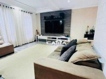 Casa · 286m² · 3 Quartos · 4 Vagas · Sobrado em Vila Nova, São Paulo/SP de 286m² 3 quartos à venda por R$ 875.000,00