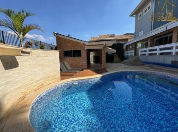 Foto 11 · Casa a Venda em Alphaville, Santana de Parnaíba-SP: 2 Quartos, 2 Suítes, 3 Salas, 1 Banheiro, 6 Vaga