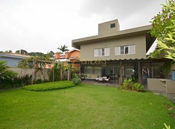 Casa · 266m² · 3 Quartos · 6 Vagas · Casa para locação! Conforto e qualidade de vida: Sua nova casa no Jardim Marajoara, 3 Quartos.