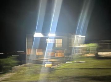 Casa de 5 quartos, Pardinho · casa maravilhosa no ninho verde 2 com 425 mts de construção