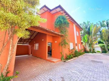 548ddd2652031810c8fe82b5db76723db12066c8 · Casa em condomínio em Camburi | 4 dormitórios | Quintal e churrasqueira