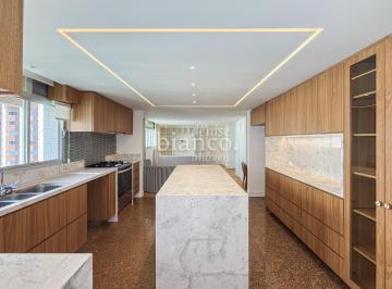 Apartamento · 328m² · 4 Quartos · 3 Vagas · Apartamento com projeto retrofit no Batel, 4 quart