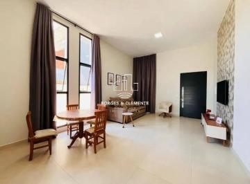 Casa · 170m² · 3 Quartos · 4 Vagas · Sobrado com 3 Dormitórios e Pé Direito Alto no Condomínio Terras de Atibaia