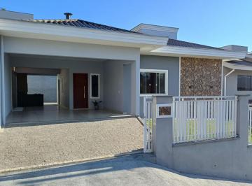 Casa de 3 quartos, Jaraguá do Sul · Ótima Residência 3 Quartos em bairro valorizado de Jaraguá!
