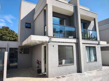 Casa · 70m² · 2 Quartos · 2 Vagas · Sobrado Finamente Decorado Alto Boqueirão Condominio Fechado