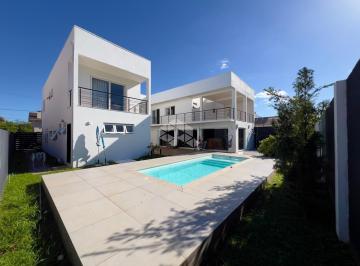 Casa · 449m² · 4 Quartos · 3 Vagas · CASA DE ALTISSIMO PADRAO NO CONDOMINIO SOCIEDADE DE MEDICINA EM SANTA MARIA
