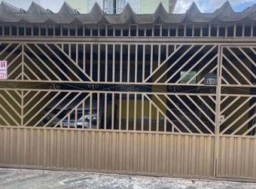 Casa · 200m² · 3 Quartos · 2 Vagas · Vende-se casa térrea