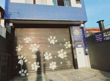 Comercial · 150m² · 2 Vagas · Ótimo salão comercial  no centro  da Vila Galvão  é  um pet shop
