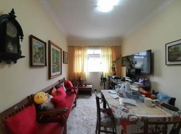 Apartamento · 60m² · 2 Quartos · 1 Vaga · Dois dormitórios, vaga suficiente, primeiro andar e escadas