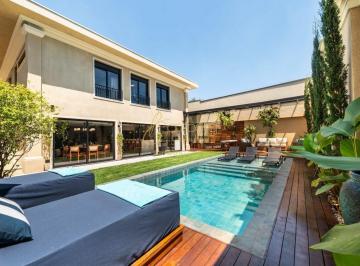 Casa · 329m² · 3 Quartos · 5 Vagas · Jardim Guedala - Lindamente mobiliada - 3 suítes 5 vagas