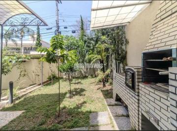 Casa · 300m² · 3 Quartos · 4 Vagas · Pacaembu! Casa Reformada!