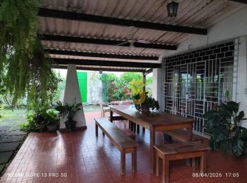 Casa · 320m² · 4 Quartos · VENDO CASA NO SAVÓIA