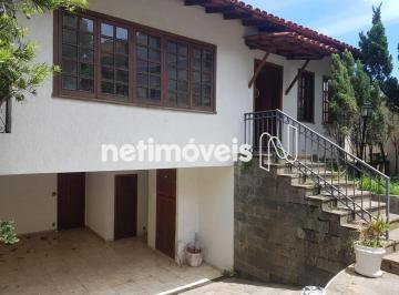 8b14e90b-6d9d-48f2-843e-193052d530ce.webp · Linda Casa de 2 Pavimentos em Excelente Localização!
