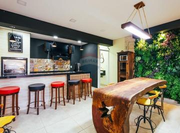 Casa · 166m² · 3 Quartos · 2 Vagas · Sobrado à venda em Jundiaí, bairro da Colônia com 3 quartos e espaço com churrasqueira e chopeira