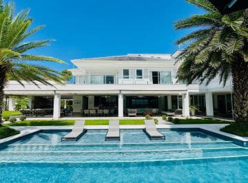 Casa · 1025m² · 10 Quartos · 6 Vagas · Magnifica Casa á venda no Jardim Acapulco no Guarujá | QVista Inteligência Im...