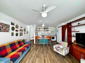 Apartamento · 90m² · 2 Quartos · 2 Vagas · Apartamento 2 dormitórios 1 suíte à Venda nas Astúrias no Guarujá | QVista In...
