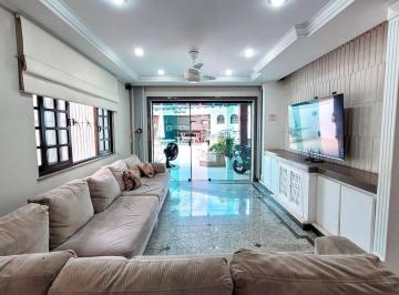 Casa · 280m² · 5 Quartos · 4 Vagas · Casa à venda, no Jadim Helena Maria, Guarujá, SP | QVista Inteligência Imobil...