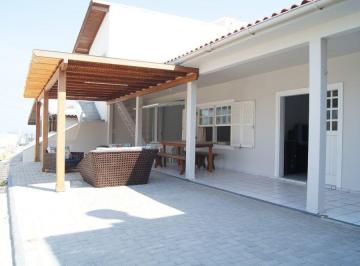 Casa · 131m² · 2 Quartos · 1 Vaga · Casa Pé na Areia - Praia Ponta do Papagaio em Palhoça/SC