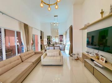 Casa · 136m² · 3 Quartos · 2 Vagas · Casa Plana alto padrão à Venda no Condomínio no Centro do Eusébio