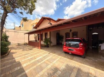 Casa · 172m² · 3 Quartos · 4 Vagas · CASA LINEAR ESTILO COLONIAL À VENDA NO BAIRRO SANTA AMÉLIA | TEM HABITE-SE |