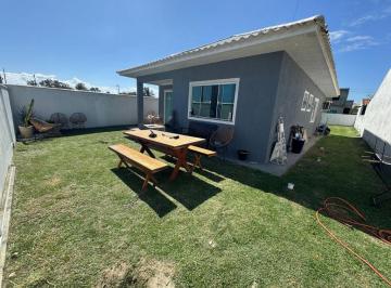 4cojjjg2owrjzjixogjlztk3_md · Casa de condomínio a venda com 3 quartos. vaga e quintal. Lazer e segurança