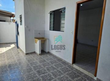 028ff65b639cf21a965eb04ebf84b2676fdead44 · Sobrado com 3 casas no terreno dormitório à venda, 200 m² por R$ 436.000 - Jardim Bom Pastor - Santo