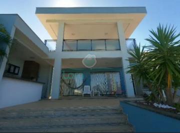 Casa · 300m² · 3 Quartos · 4 Vagas · Casa de Condominio em Lagoa - Macaé, RJ