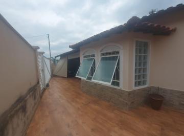 Photo_0 · 
                Magnífica residência à venda  I 220m² úteis I Ampla Sala e 3 Dormitórios + Quintal 