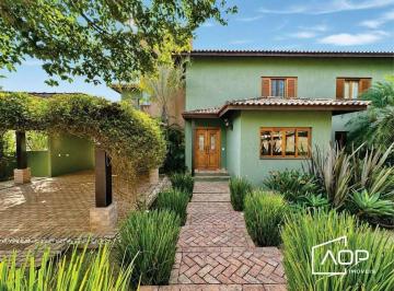 01224d7dbf0cd058c27d6e264ab22e23d2a6fed3 · Linda casa Euroville - Granja Viana