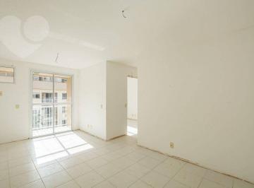 e79317398bd679c3adc8c3399e2700f19fb6499c · Condominio cercado de reserva florestal,no caminhos para as praias da Região Oceânica.