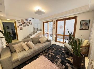 Casa · 195m² · 3 Quartos · 2 Vagas · Casa/sobrado à venda com 195 m², 3 quartos, varanda e 2 vagas no Brooklin, São Paulo.