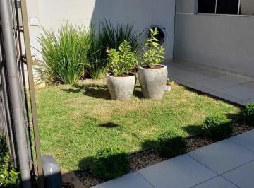 Casa de 2 quartos, Paranavaí · Casa a venda 2 quantos e área gourmet, ótima localização