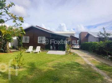 f760f330 · Casa, 6 dormitórios, 412.44 m², em Praia do Meio (Ens Brito)