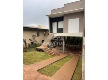 Casa · 97m² · 2 Vagas · Casa Pilotis