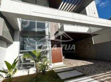 Casa · 244m² · 2 Vagas · CASA 03 SUÍTES SENDO 01 MASTER CENTRO