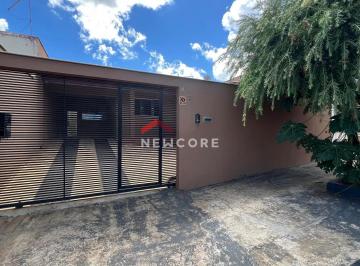 Casa · 200m² · 4 Quartos · 3 Vagas · Casa em  Rua Avinhado - Conjunto Habitacional Violim - Londrina/PR