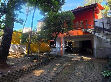 e81ea58c118db08973c86ac486a67fb99a984afb · Casa com clima de sítio à venda no Alto da Lapa – em frente à praça!