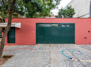 Comercial · 200m² · 2 Vagas · Casa comercial na Rua Tanabi, N. 201 • 200 m²