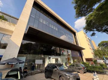 Comercial · 640m² · 4 Vagas · Loja na Rua Henrique Schaumann, N. 566 • 640 m²