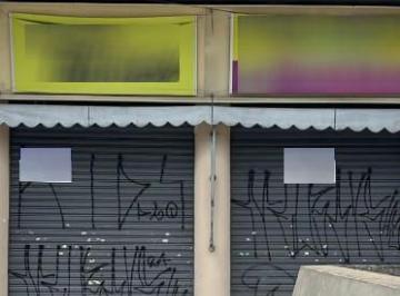 Comercial · 73m² · Loja na Avenida Bosque da Saúde, N. 39 • 73 m²