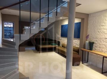 Foto 01 · Imperdível sobrado no Brooklin: 3 suítes, quintal com edícula, 2 vagas, reformado, 250m² - Visite já